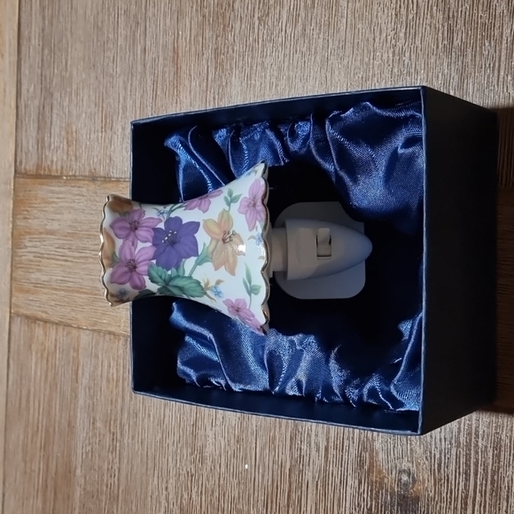 Other - Ceramic Lamp Night Light-Plug In-New